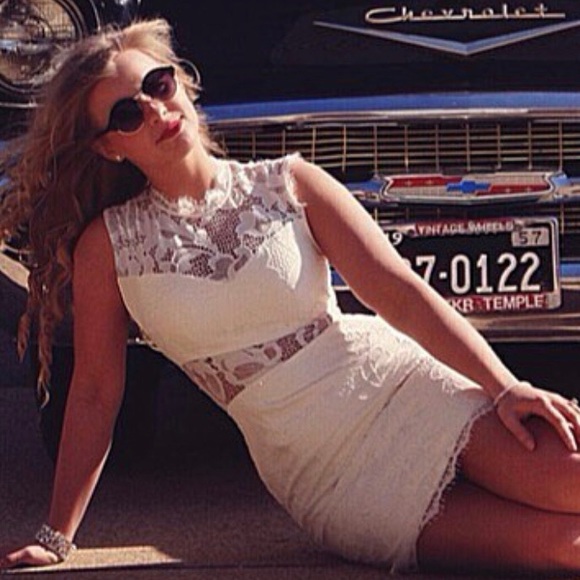 White Lace Dress - Picture 2 of 10